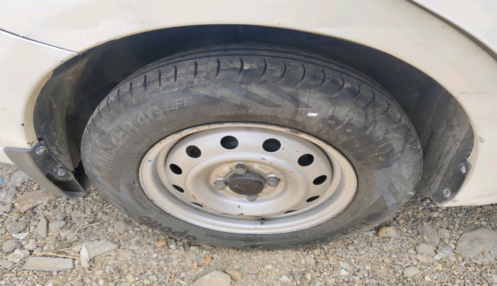 2016 Maruti Swift Dzire TOUR DIESEL, Diesel, Manual, 1,72,465 km, tyre