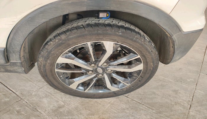 2020 Mahindra XUV300 W8 (O) 1.5 DIESEL, Diesel, Manual, 62,851 km, tyre