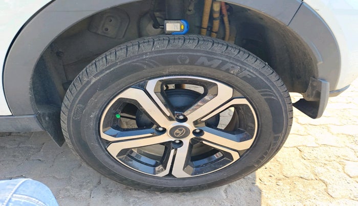 2021 Tata NEXON EV XZ PLUS, Electric, Automatic, 39,267 km, tyre