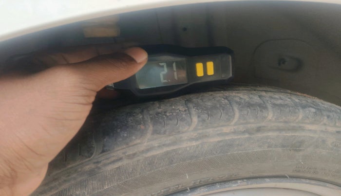 2011 Chevrolet Beat PS PETROL, Petrol, Manual, 46,515 km, tyre