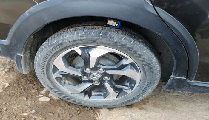 2016 Honda BR-V 1.5L I- DTEC V, Diesel, Manual, 1,07,632 km, tyre