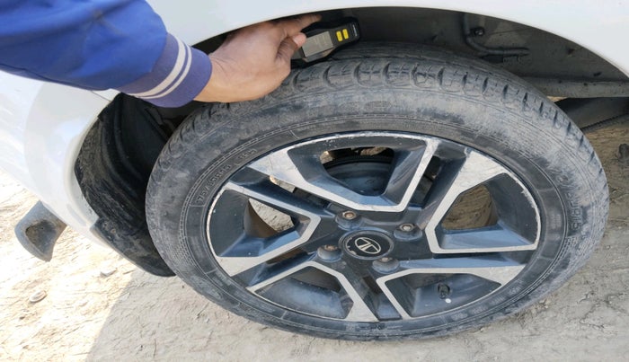 2019 Tata Tiago XZ PLUS PETROL, Petrol, Manual, 40,961 km, tyre