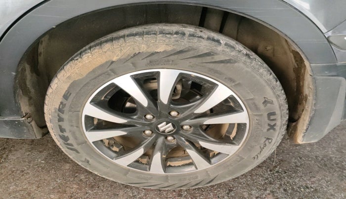 2018 Maruti S Cross ZETA 1.3, Diesel, Manual, 1,72,004 km, tyre