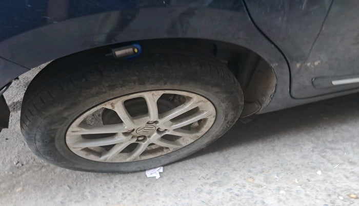 2018 Maruti Swift ZXI, Petrol, Manual, 73,397 km, tyre