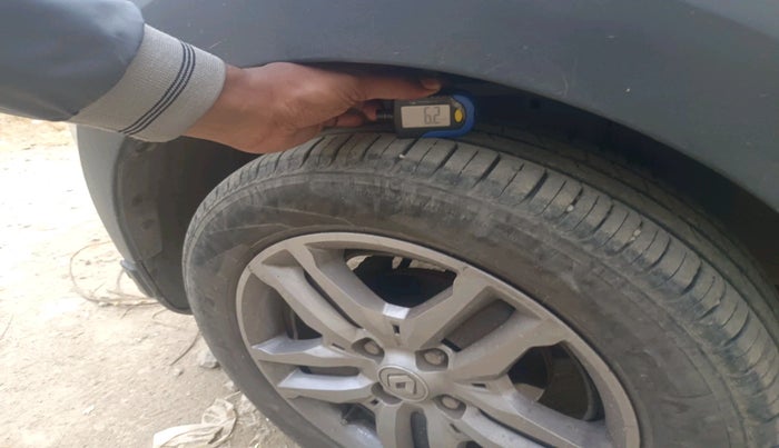 2021 Renault TRIBER RXZ AMT, Petrol, Automatic, 20,160 km, tyre