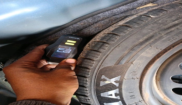 2017 Hyundai Grand i10 SPORTZ (O) 1.2 KAPPA VTVT, Petrol, Manual, 50,818 km, tyre