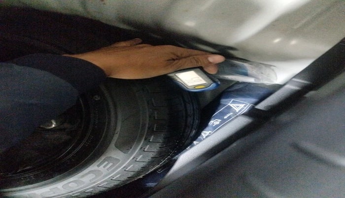 2022 Hyundai GRAND I10 NIOS SPORTZ 1.2 KAPPA VTVT CNG, Petrol, Manual, 29,802 km, tyre