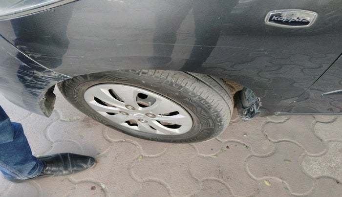 2011 Hyundai i10 MAGNA 1.2, Petrol, Manual, 97,422 km, tyre