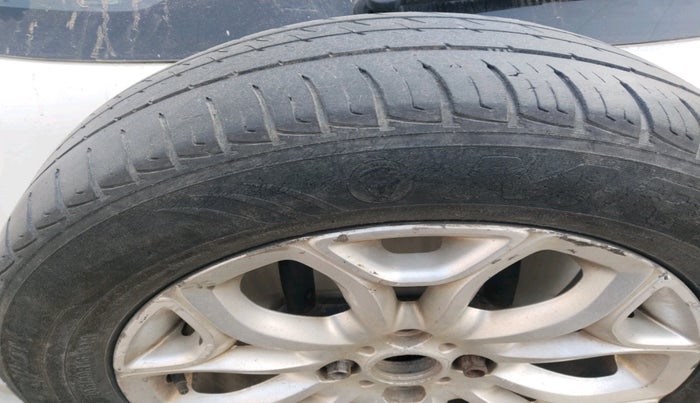 2014 Ford Ecosport TITANIUM 1.5L DIESEL, Diesel, Manual, 2,04,443 km, tyre