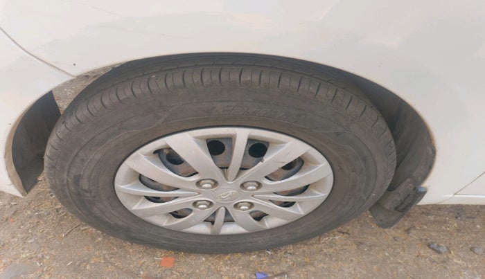 2016 Hyundai i10 SPORTZ 1.1, Petrol, Manual, 48,740 km, tyre