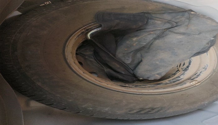 2016 Hyundai i10 SPORTZ 1.1, Petrol, Manual, 48,740 km, tyre