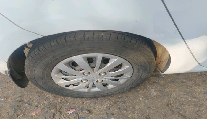 2016 Hyundai i10 SPORTZ 1.1, Petrol, Manual, 48,740 km, tyre