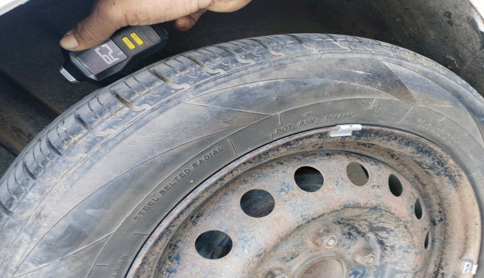 2014 Maruti Ertiga VDI, Diesel, Manual, 75,969 km, tyre