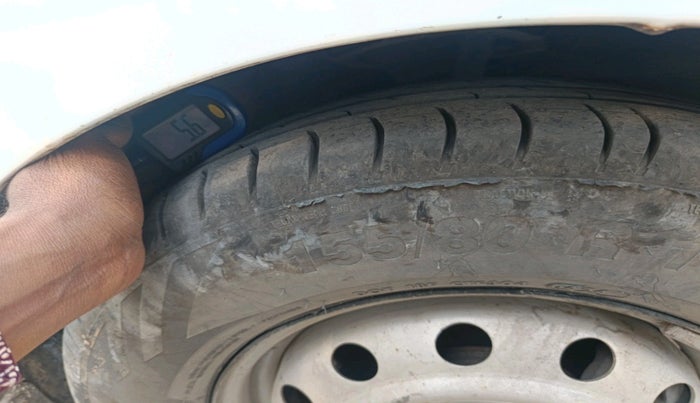 2011 Hyundai i10 ERA 1.1, Petrol, Manual, 1,31,197 km, tyre