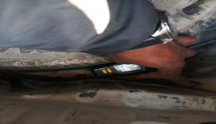 2017 Renault Kwid RXT 1.0 (O), Petrol, Manual, 79,412 km, tyre