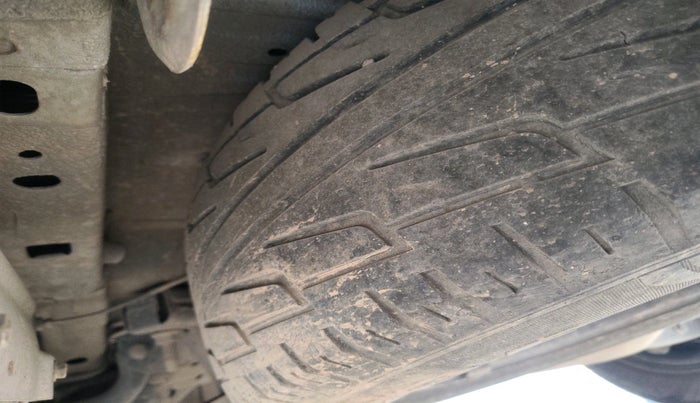 2016 Mahindra XUV500 W4 1.99, Diesel, Manual, 82,427 km, tyre