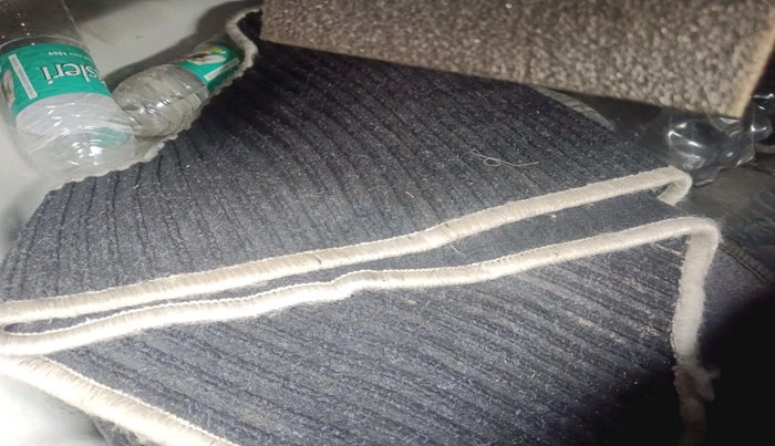 2021 KIA SELTOS HTE 1.5 DIESEL, Diesel, Manual, 1,40,666 km, tyre