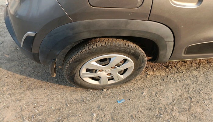 2015 Renault Kwid RXL, Petrol, Manual, 81,355 km, tyre