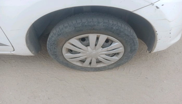 2017 Datsun Go ANNIVERSARY EDITION, Petrol, Manual, 16,517 km, tyre