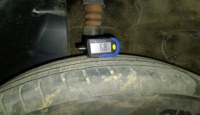 2024 Tata PUNCH Creative Plus (S) AMT, Petrol, Automatic, 5,841 km, tyre