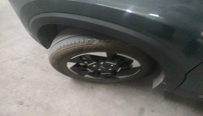 2025 KIA SONET 	 HTX 1.0 TURBO DCT, Petrol, Automatic, 4,527 km, tyre