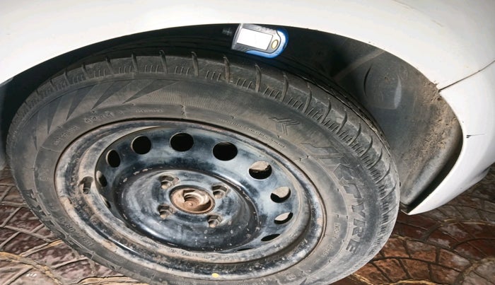 2015 Ford Figo EXI 1.2 PETROL, Petrol, Manual, 71,914 km, tyre