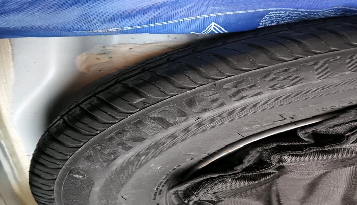 2023 Tata ALTROZ XT PETROL, Petrol, Manual, 33,615 km, tyre