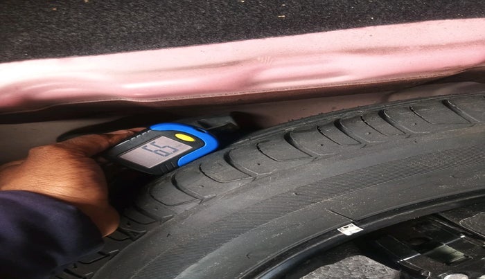 2020 Tata NEXON XM PETROL, Petrol, Manual, 23,568 km, tyre