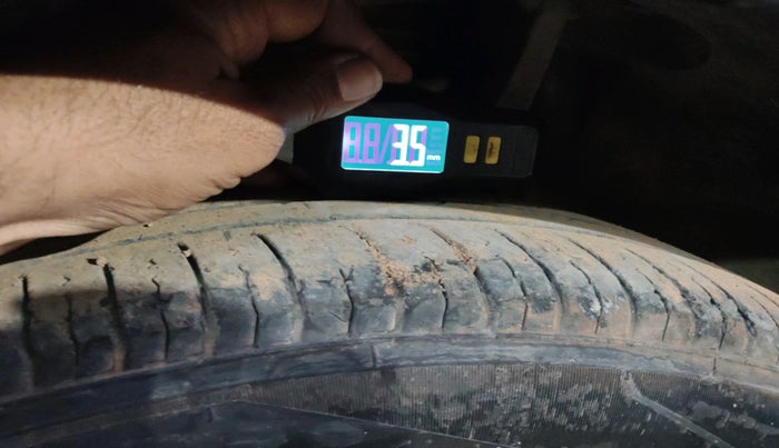 2024 Renault TRIBER RXZ, Petrol, Manual, 35,716 km, tyre