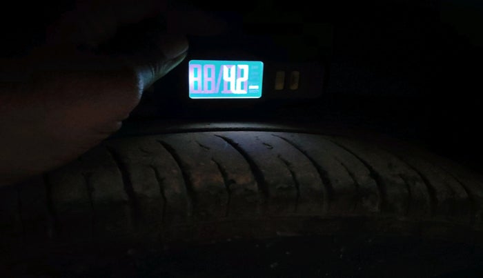 2024 Renault TRIBER RXZ, Petrol, Manual, 35,716 km, tyre