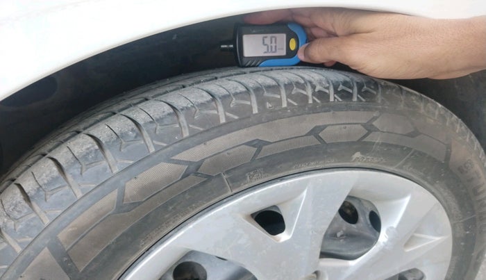 2016 Hyundai Grand i10 SPORTZ 1.2 KAPPA VTVT, Petrol, Manual, 60,881 km, tyre