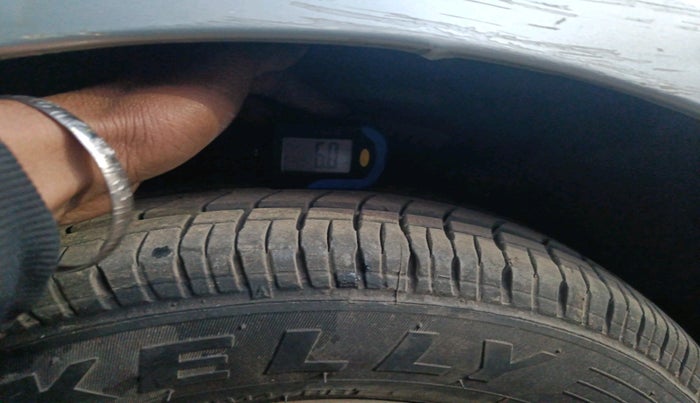 2011 Skoda Fabia ACTIVE 1.2 MPI, Petrol, Manual, 56,422 km, tyre