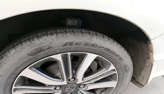 2017 Honda City 1.5L I-VTEC V MT, Petrol, Manual, 1,84,696 km, tyre