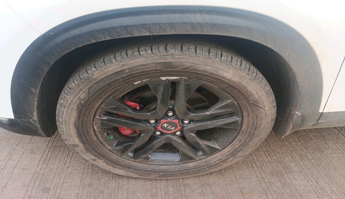 2020 KIA SELTOS HTX 1.5 DIESEL, Diesel, Manual, 1,46,753 km, tyre