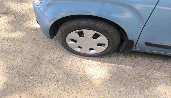 2022 Maruti New Wagon-R VXI 1.0 AMT, Petrol, Automatic, 20,802 km, tyre