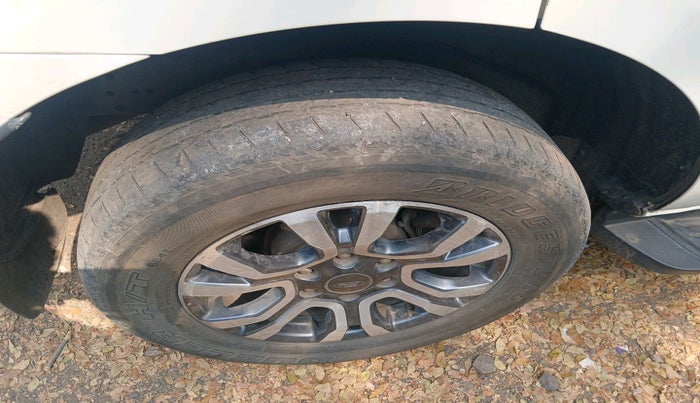 2019 Ford Endeavour TITANIUM PLUS 3.2 4X4 AT SUNROOF, Diesel, Automatic, 1,61,010 km, tyre