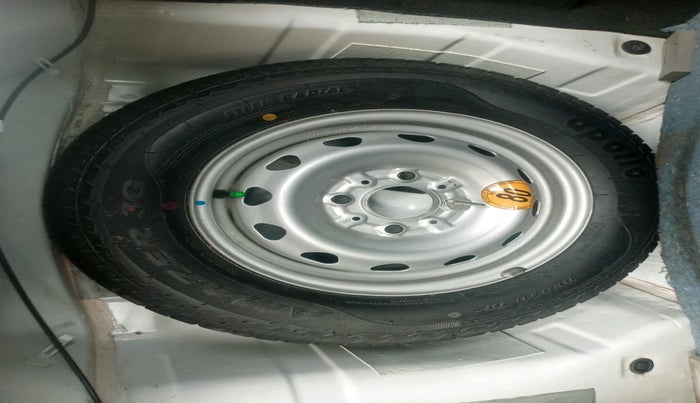 2018 Tata Tiago XZA PETROL, Petrol, Automatic, 32,683 km, tyre