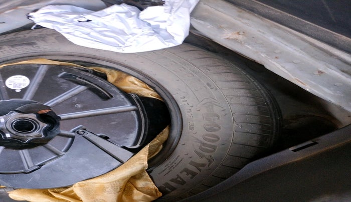 2021 Skoda KUSHAQ STYLE 1.5L TSI DSG, Petrol, Automatic, 77,856 km, tyre