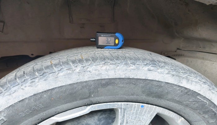 2018 Mahindra Scorpio S11 2WD, Diesel, Manual, 1,52,441 km, tyre