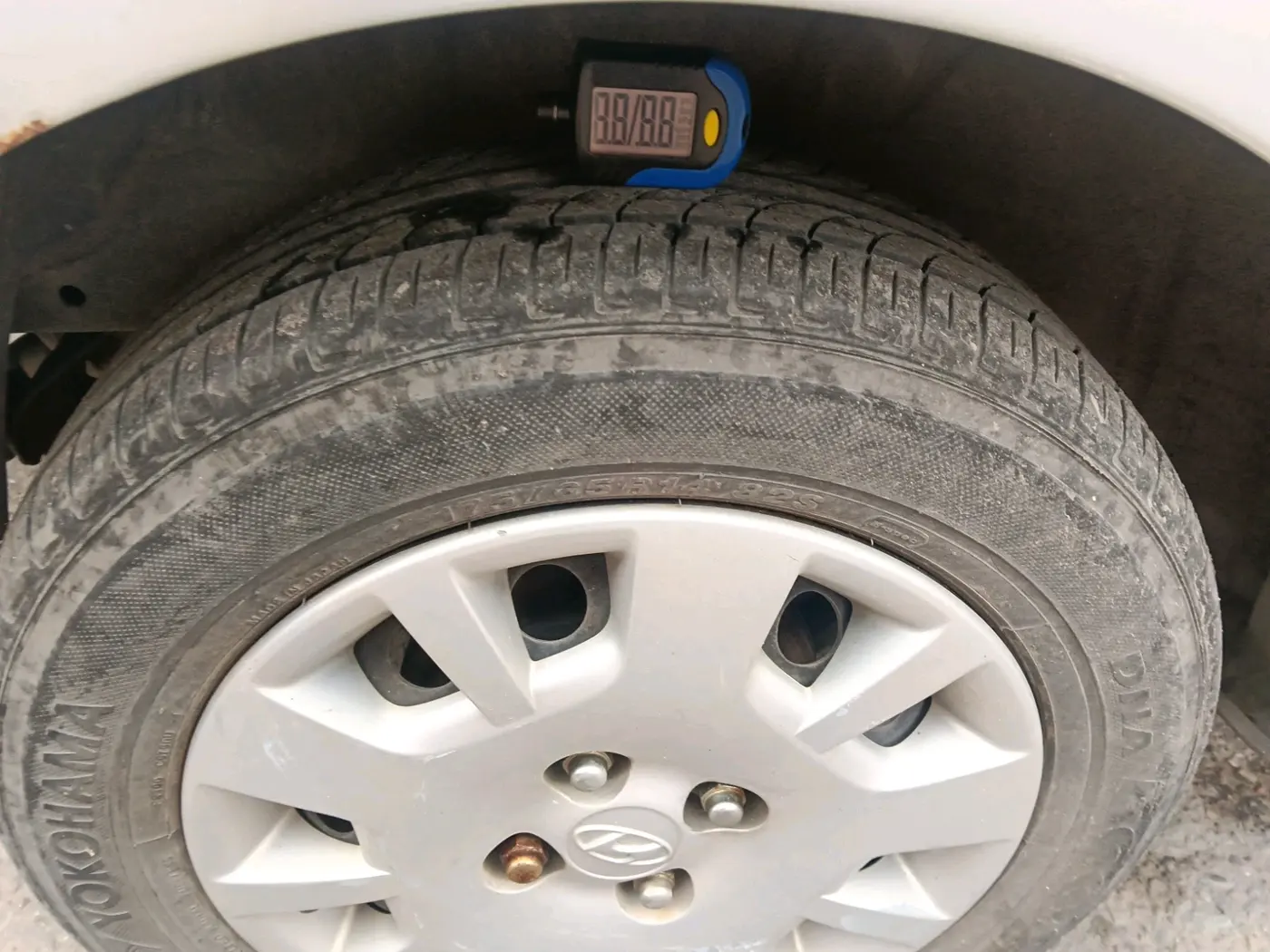 2013 Hyundai i20 MAGNA (O) 1.2, Petrol, Manual, 90,970 km, tyre