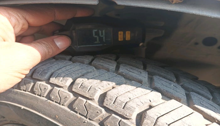 2011 Maruti Wagon R 1.0 LXI CNG, Petrol, Manual, 1,15,704 km, tyre