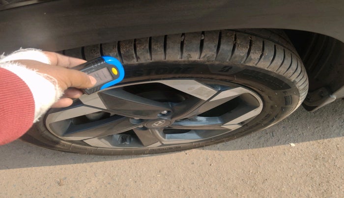 2022 Hyundai ALCAZAR 1.5 SIGNATURE MT 6STR, Diesel, Manual, 78,519 km, tyre