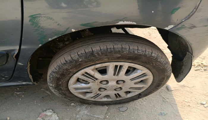 2011 Hyundai Santro Xing GLS, Petrol, Manual, 75,182 km, tyre