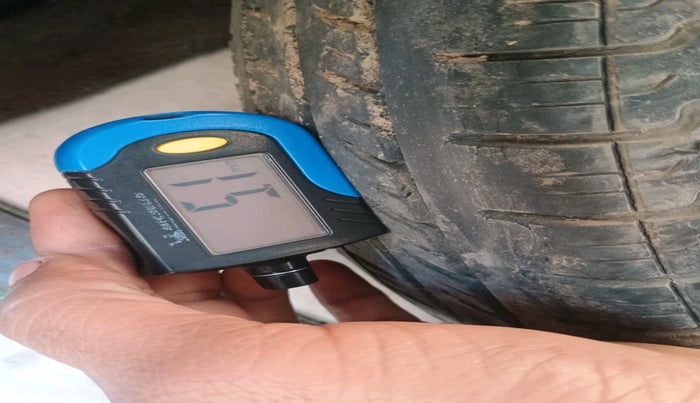 2012 Maruti Alto STD CNG, Petrol, Manual, 1,20,838 km, tyre