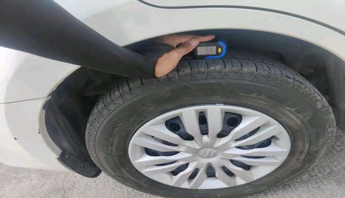 2017 Maruti Dzire VXI AMT, Petrol, Automatic, 91,074 km, tyre