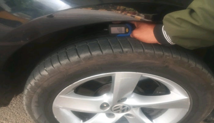 2012 Volkswagen Passat HIGHLINE DSG, Diesel, Automatic, 96,571 km, tyre