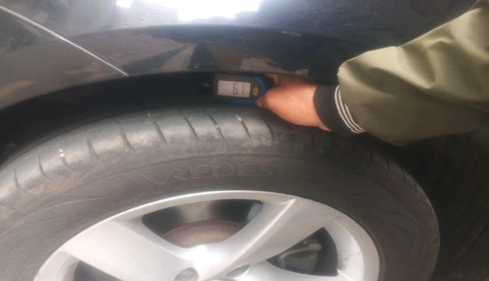 2012 Volkswagen Passat HIGHLINE DSG, Diesel, Automatic, 96,571 km, tyre