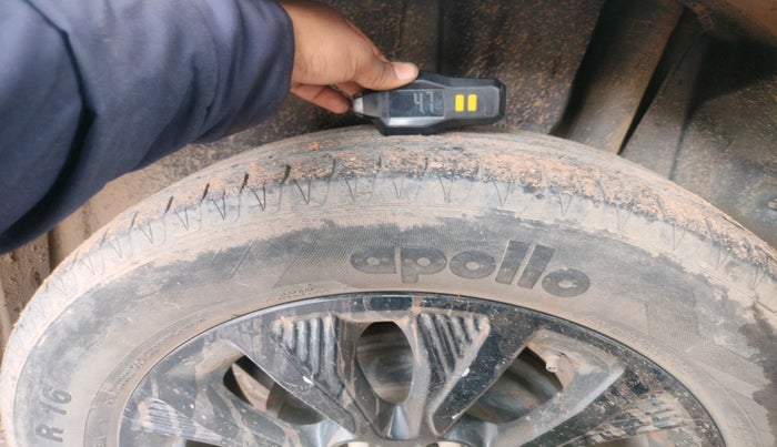 2020 Toyota URBAN CRUISER HIGH GRADE MT, Petrol, Manual, 37,920 km, tyre