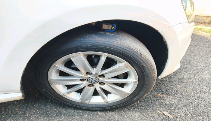 2016 Volkswagen Polo HIGHLINE1.2L, Petrol, Manual, 92,006 km, tyre