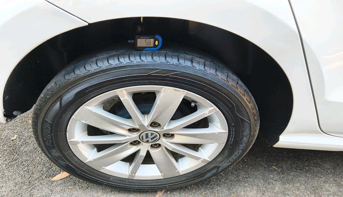 2016 Volkswagen Polo HIGHLINE1.2L, Petrol, Manual, 92,006 km, tyre